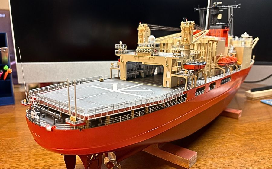 砕氷艦「しらせ」（2代）4作目 ヘリ甲板ライフネットの製作 | ミヤモト